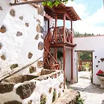 Chalet Felipe Luis *